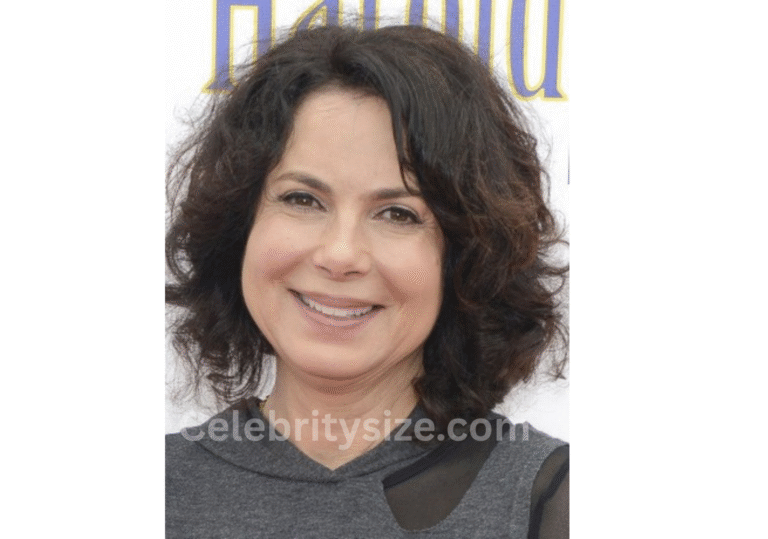Joyce Hyser Boobs Size